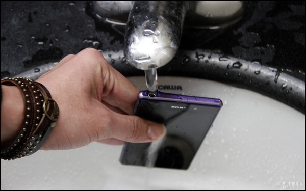 哈尔滨索尼 L39h(Xperia Z1)港行 惊爆价格295